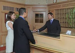 Hotel Astoria Geneva 3*,